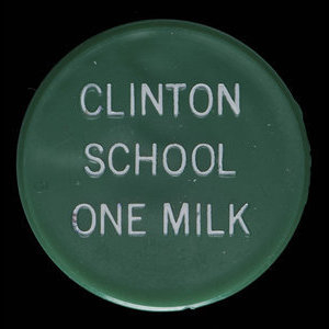Canada, Clinton School, 1 milk : 1976