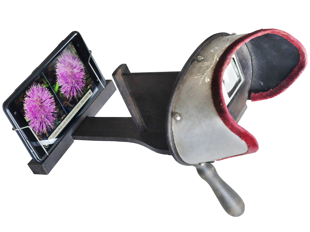Victorian stereoscope adapted for use with smartphone Victorian stereoscope adapted for use with smartphone