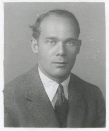 black and white portrait of young Louis Rasminsky