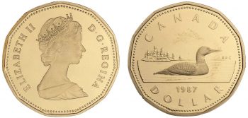 Two sides of a gold-coloured coin showing the Queen on the front and a loon on the back.